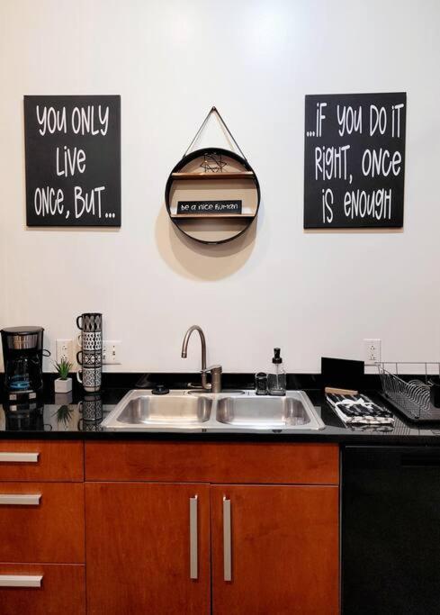 Staycation City Loft Free Gated Parking Saint Louis Exterior photo