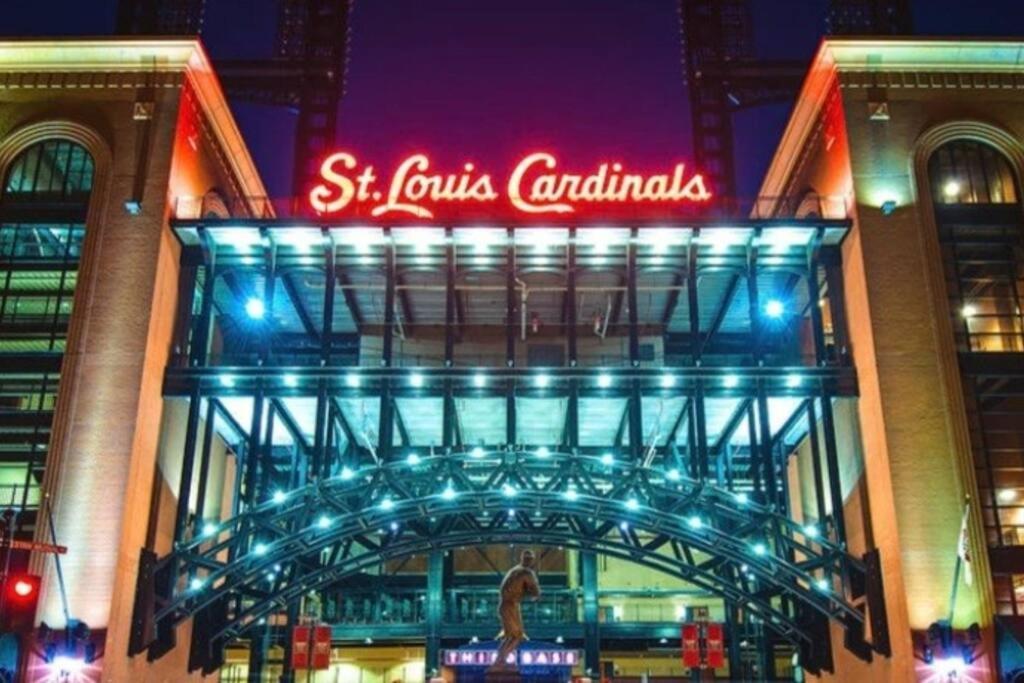 Staycation City Loft Free Gated Parking Saint Louis Exterior photo